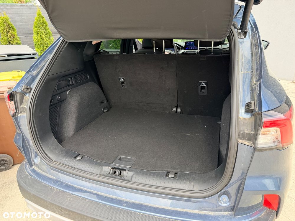 Ford Kuga - 14