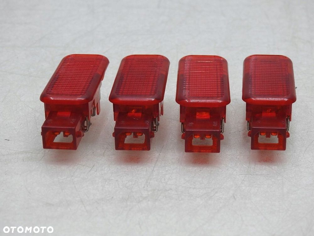 LAMPKA BOCZKA DRZWI AUDI A4 B7 - 3