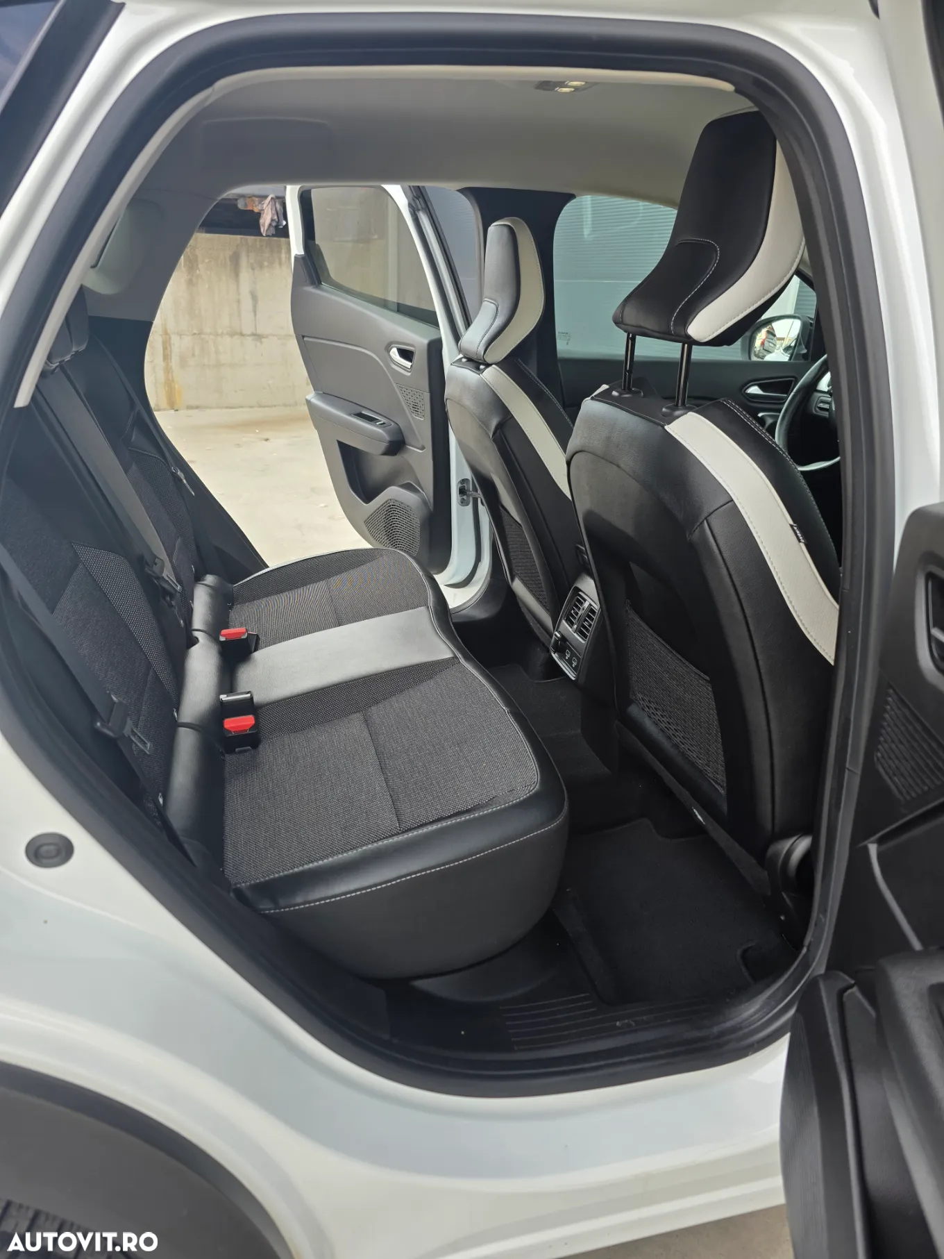 Renault Captur TCe 100 GPL Intens - 15