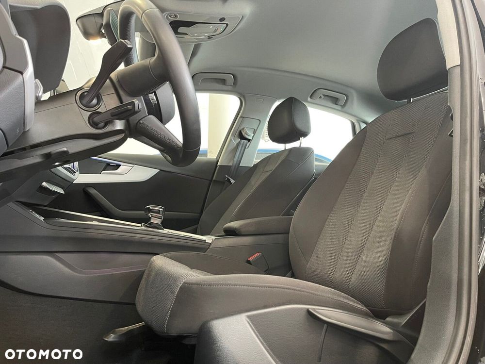 Audi A4 Limousine 35 TFSI mHEV S tronic - 10