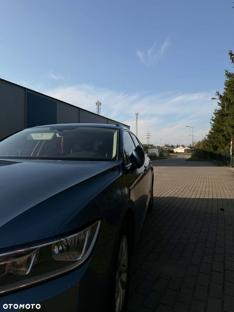 Volkswagen Passat - 17