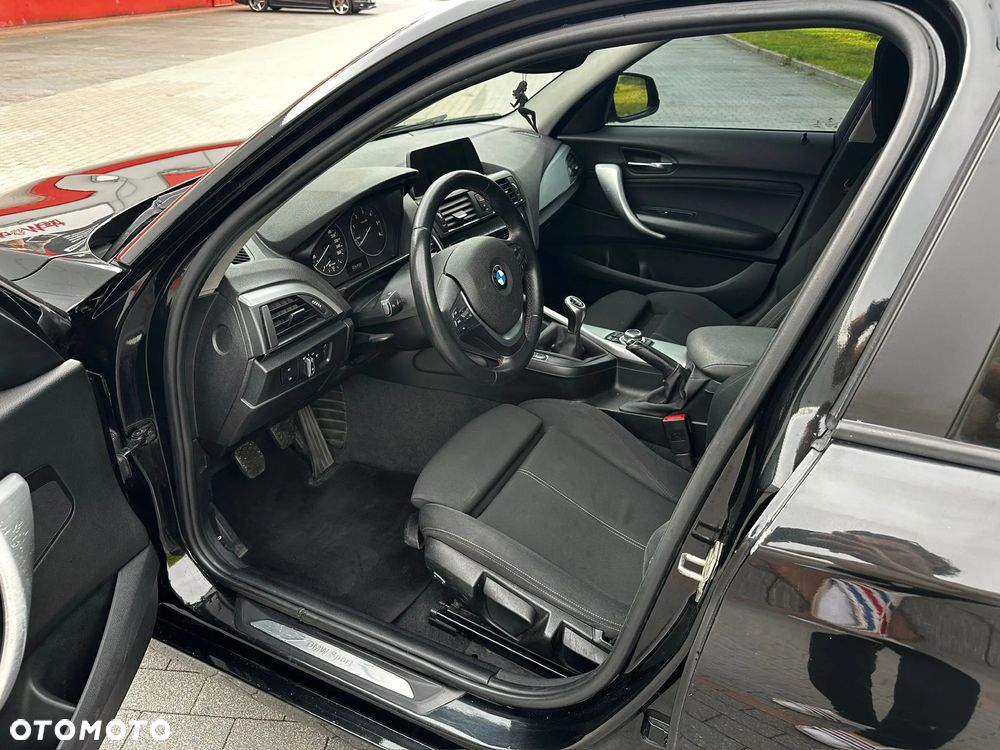 BMW Seria 1 116d EfficientDynamics Sport Line - 31