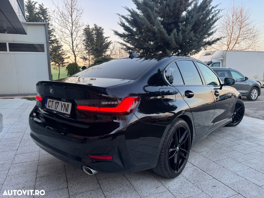 BMW Seria 3 320i Aut. Luxury Line - 3
