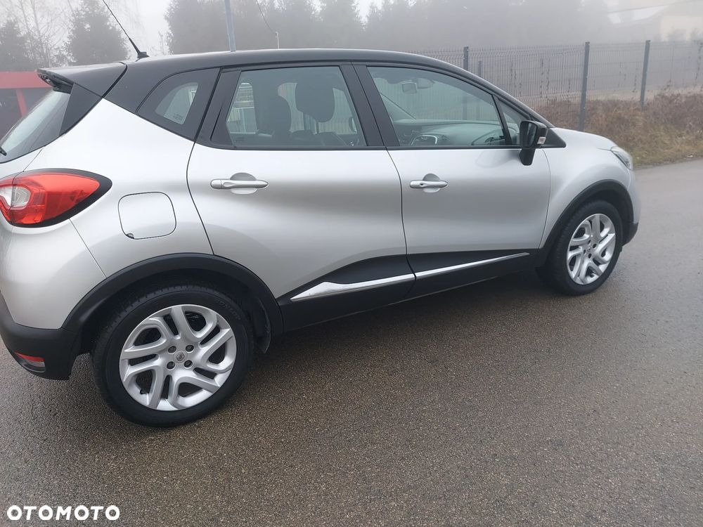 Renault Captur 0.9 Energy TCe Life EU6 - 11