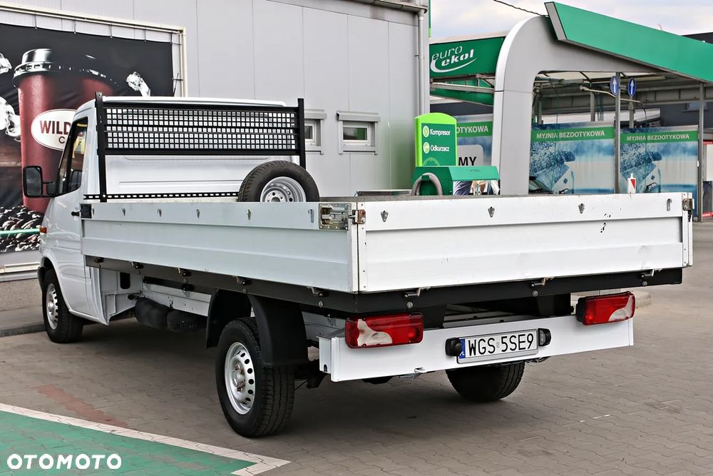 Mercedes-Benz Sprinter - 17