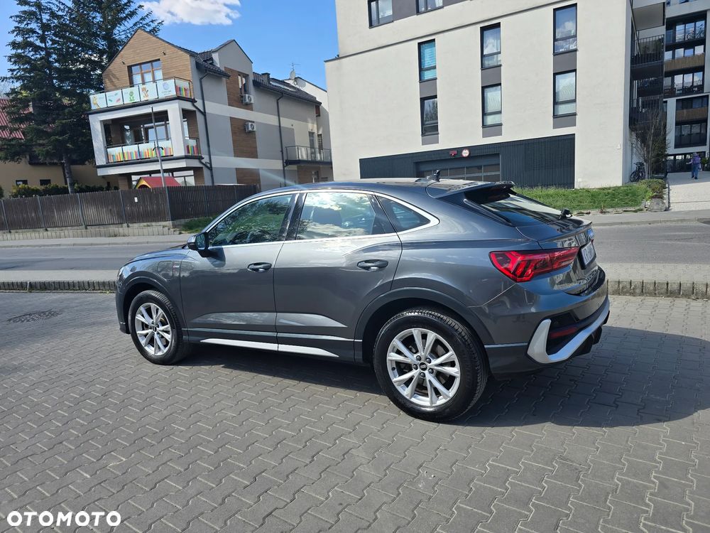 Audi Q3 Sportback - 15