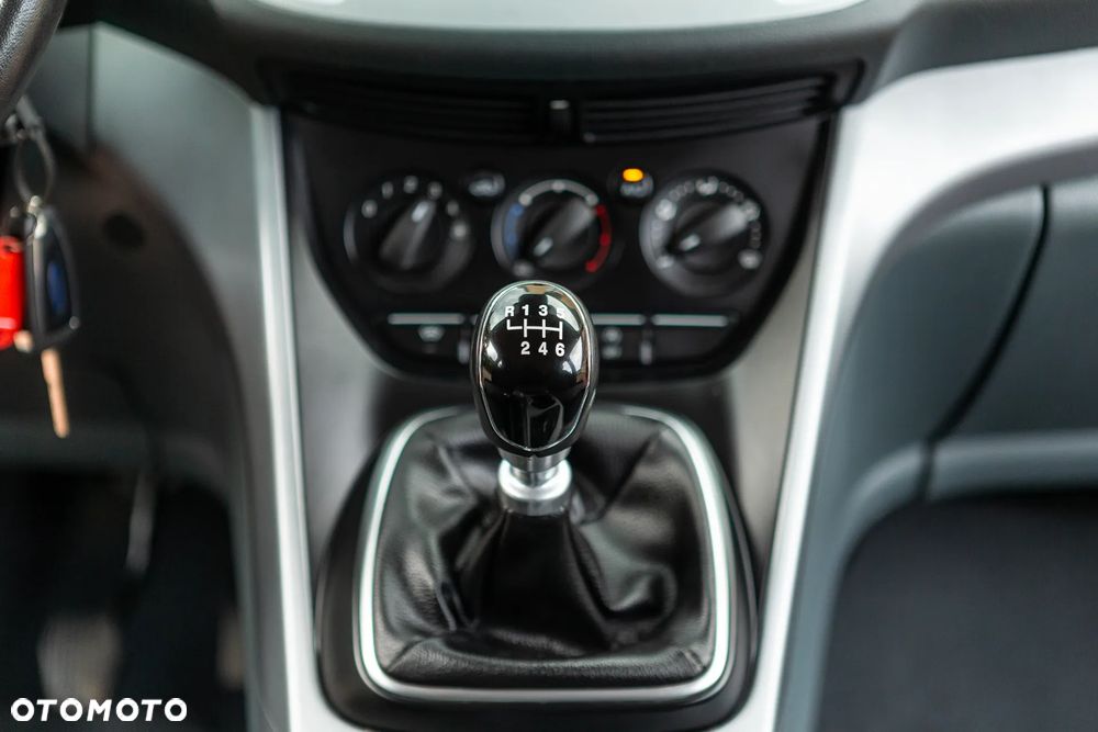 Ford Grand C-MAX - 26