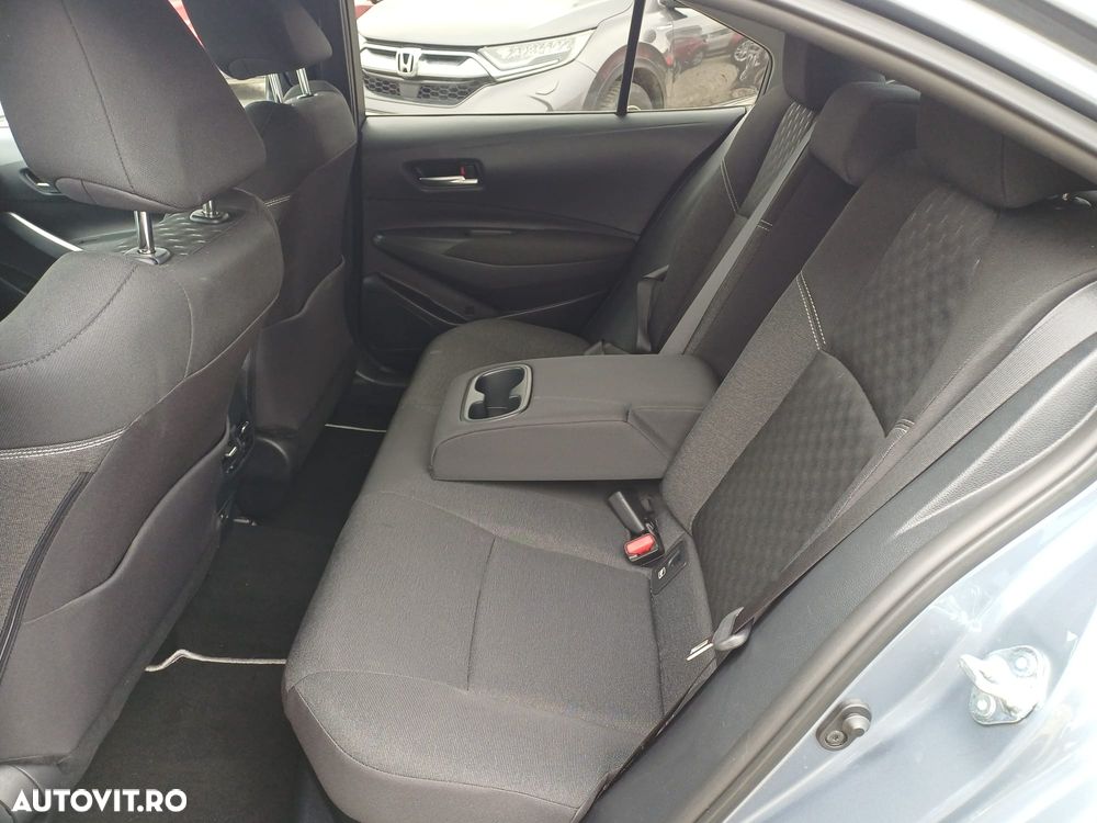 Toyota Corolla 1.8 HSD Dynamic - 7