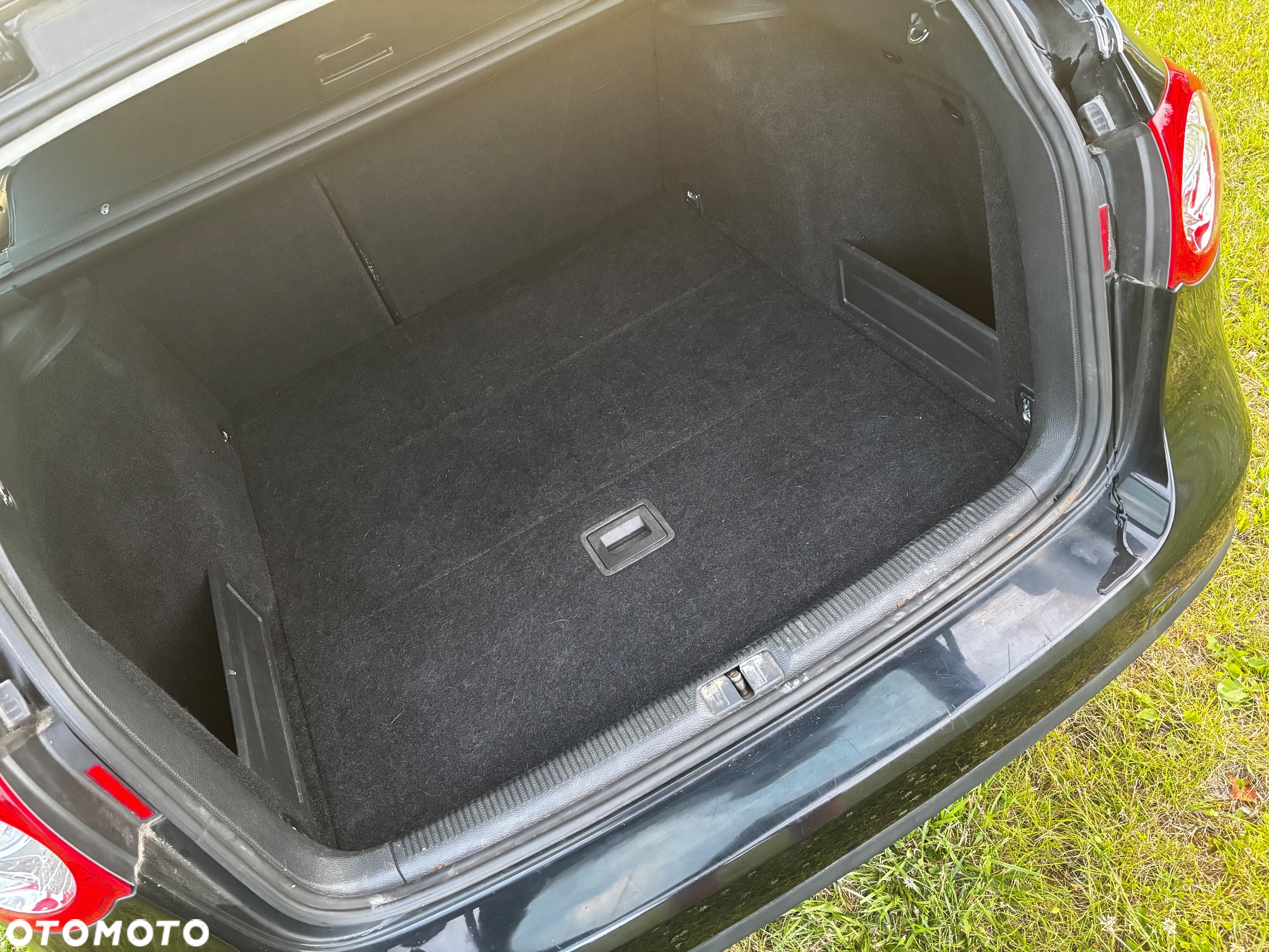 Volkswagen Passat 1.6 TDI DPF BlueMot Comfortline - 12