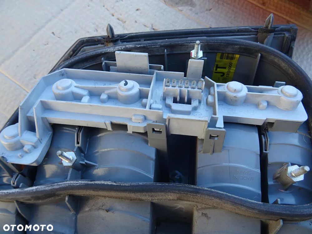 LAMPY TYŁ LAMPA TYLNA PRAWA LEWA OPEL VECTRA C HB SEDAN WKŁAD OPRAWKA WTYCZKA - 10