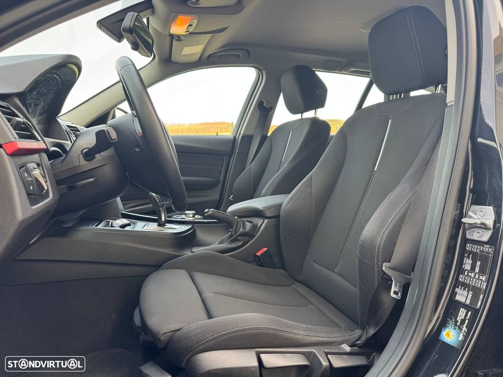 BMW 318 d Auto Line Sport - 12