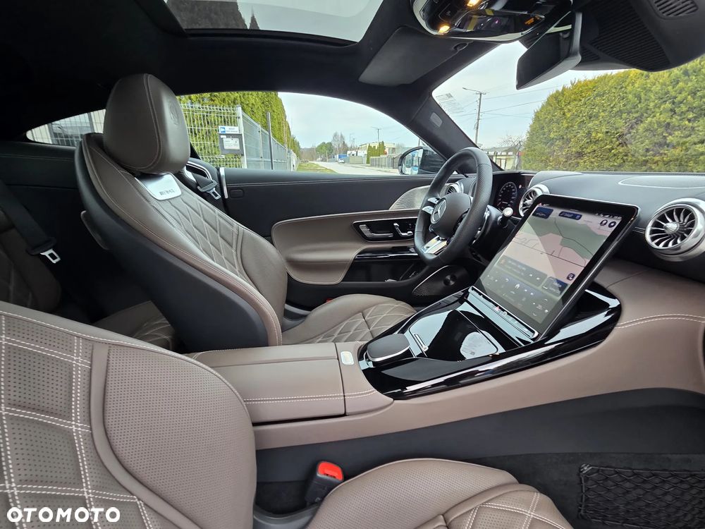 Mercedes-Benz AMG GT 63 4MATIC+ - 28