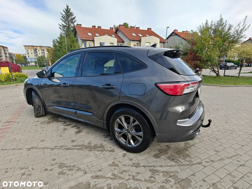Ford Kuga 2.5P PHEV FWD ST-Line - 11