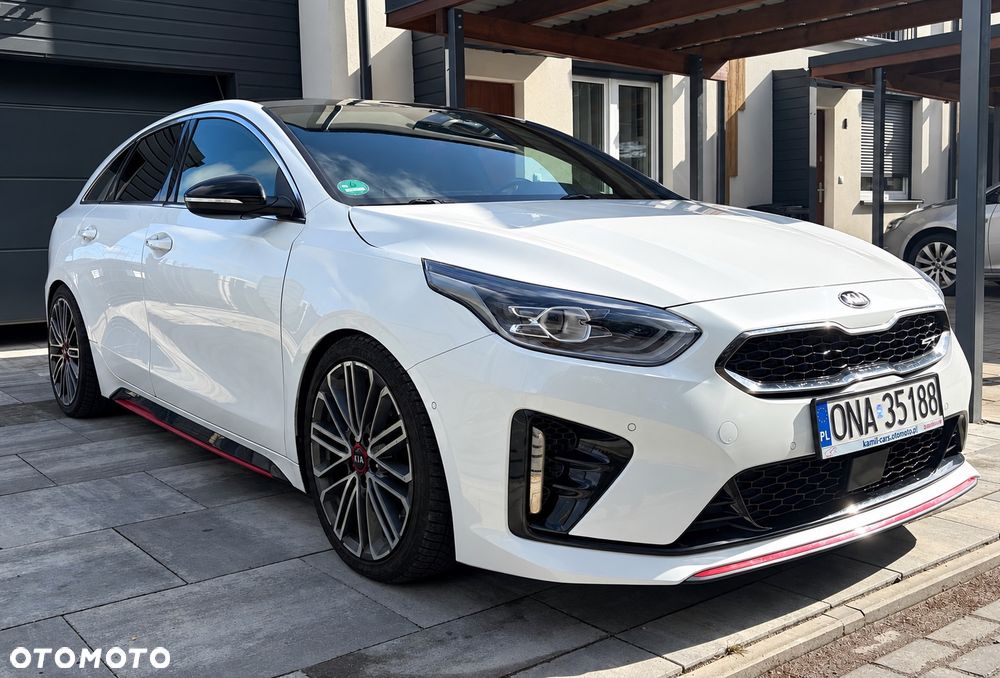 Kia ProCeed - 2
