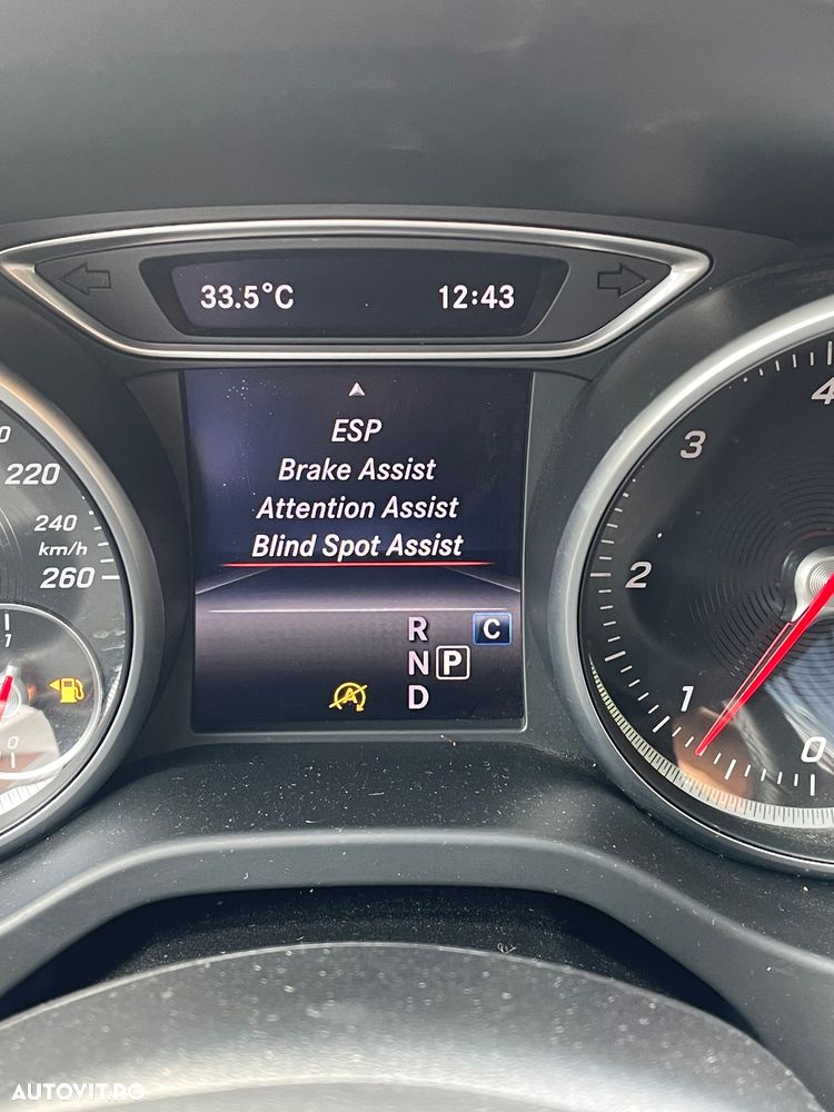 Mercedes-Benz CLA 220 - 9