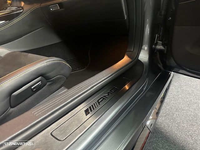 Mercedes-Benz AMG GT R - 14