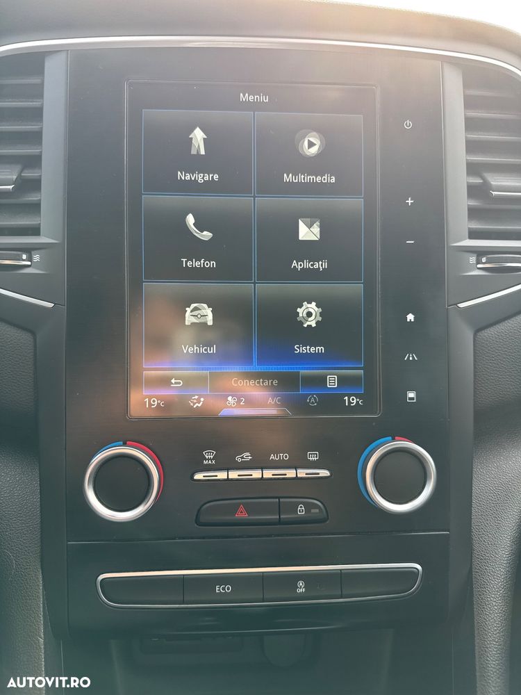 Renault Megane Grandtour TCe 130 EDC Bose Edition - 19