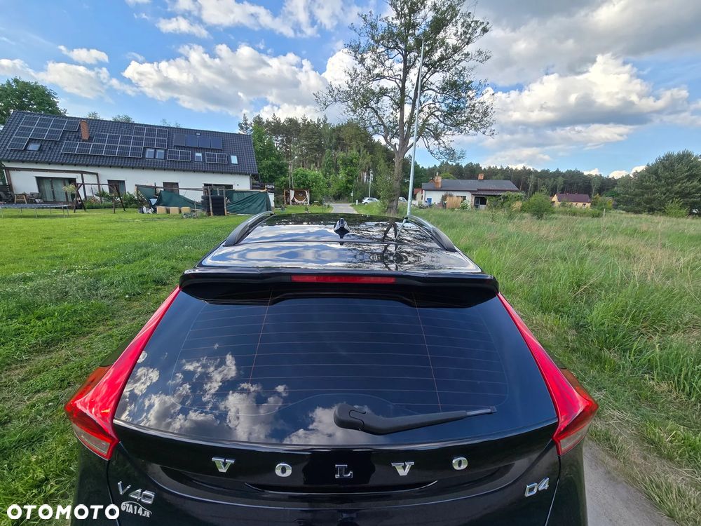 Volvo V40 D4 Geartronic Summum - 9