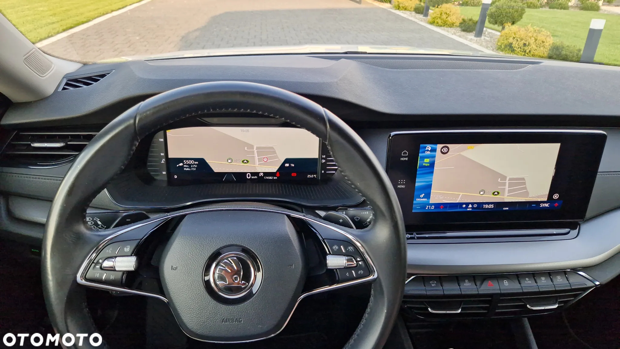 Skoda Octavia Combi 2.0 TDI DSG Sport Edition - 14