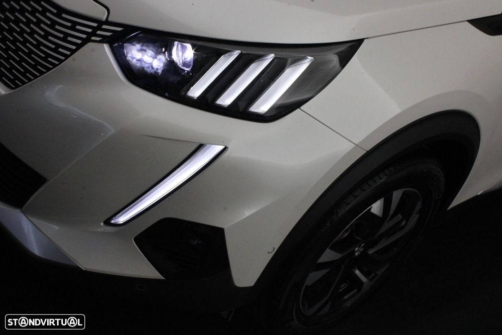 Peugeot e-2008 50 kWh GT Pack - 36