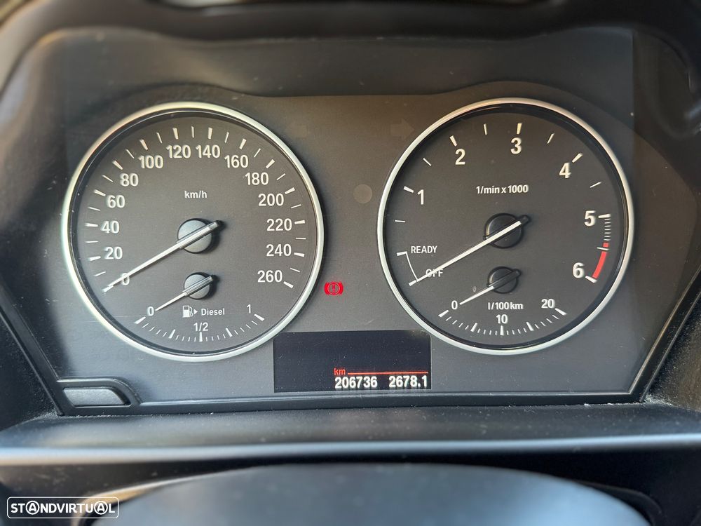 BMW 116 d Pack M - 13