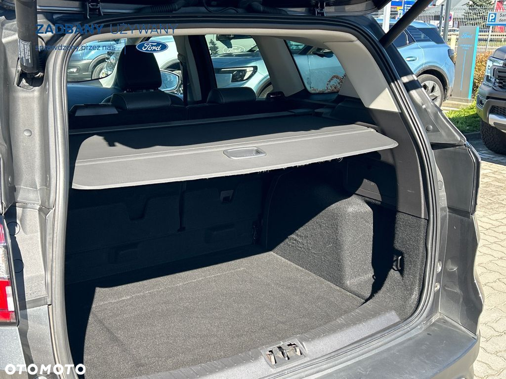 Ford Kuga 1.5 EcoBoost 2x4 Titanium - 21