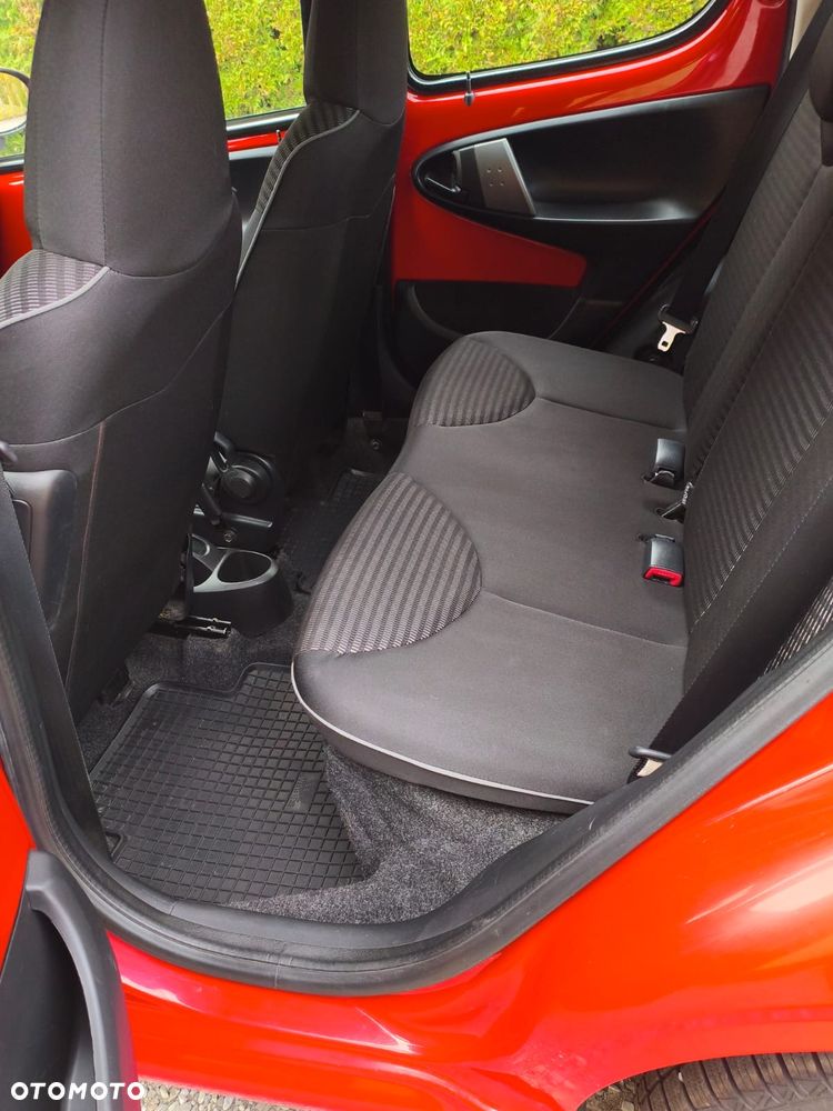 Peugeot 107 - 18