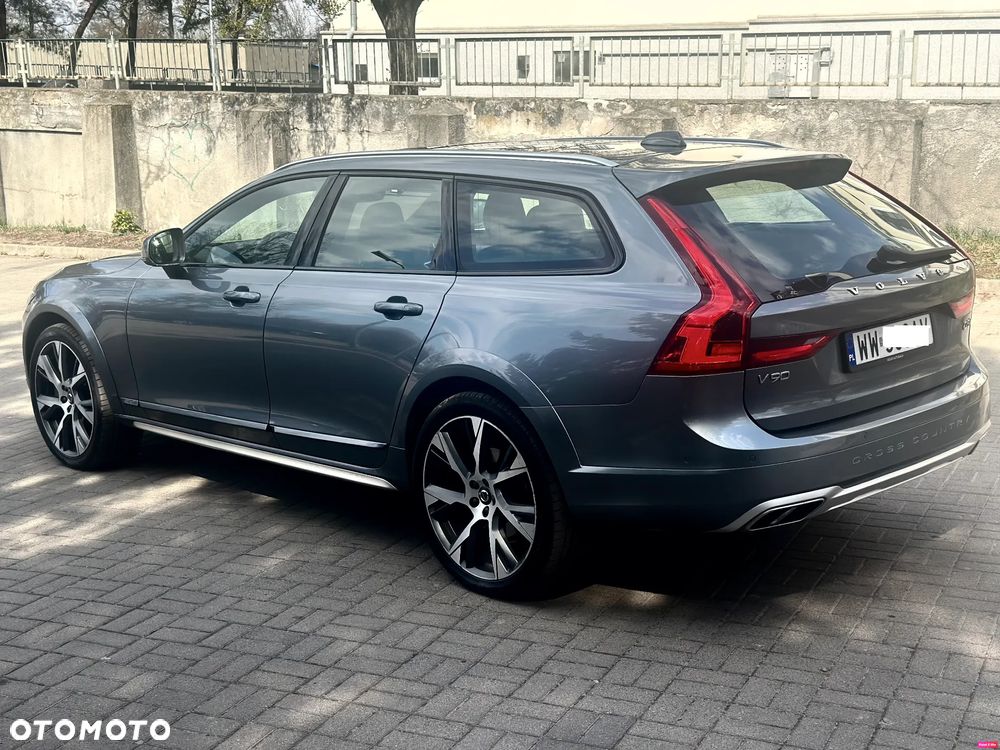 Volvo V90 Cross Country D5 AWD Pro - 9