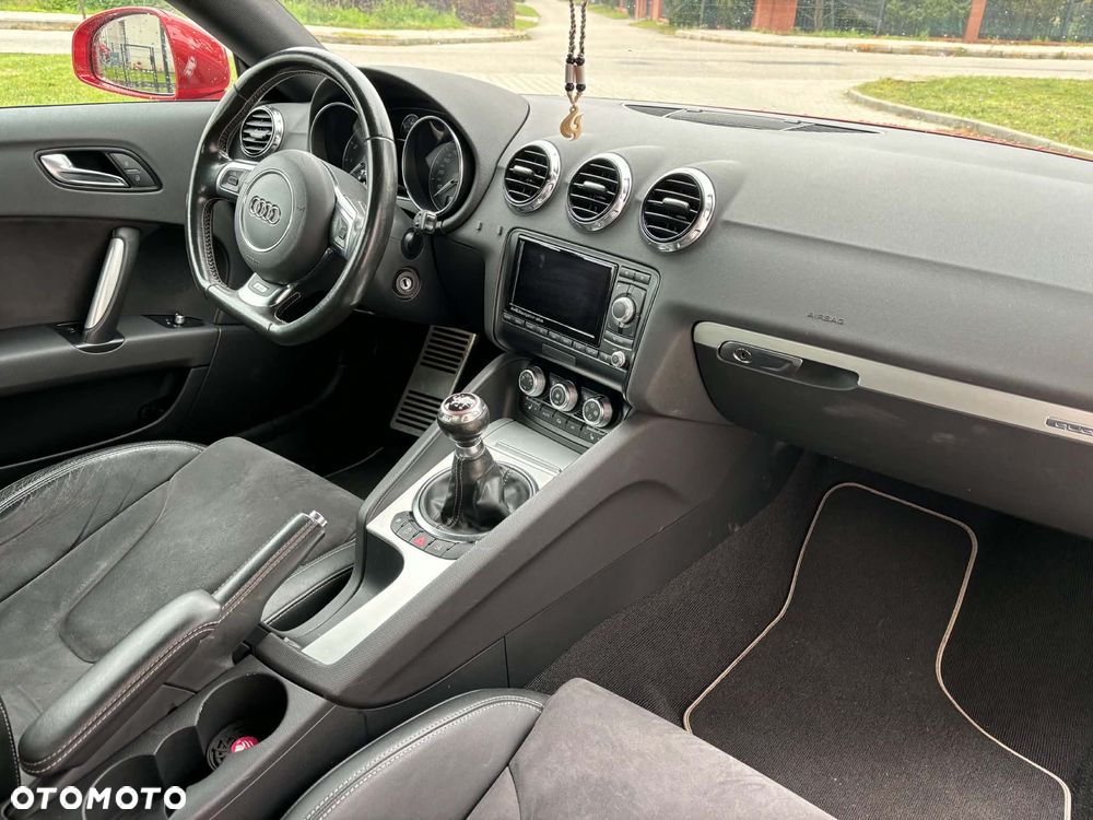 Audi TT S Coupé 2.0 TFSI Quattro - 23