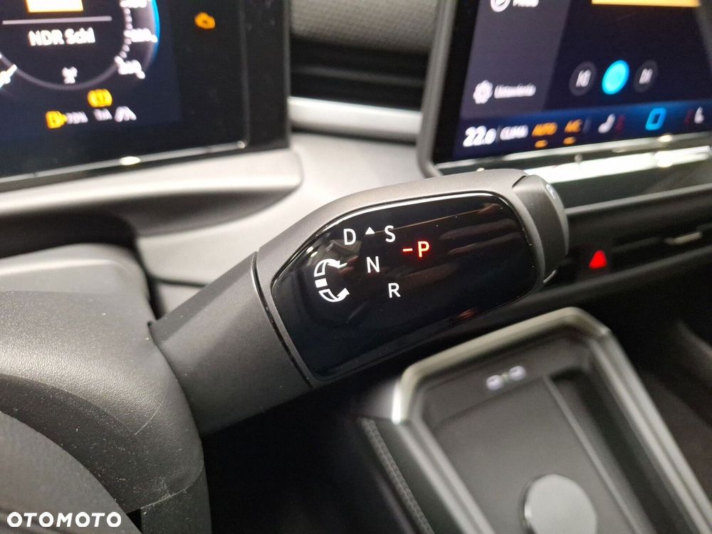 Volkswagen T-Roc - 16