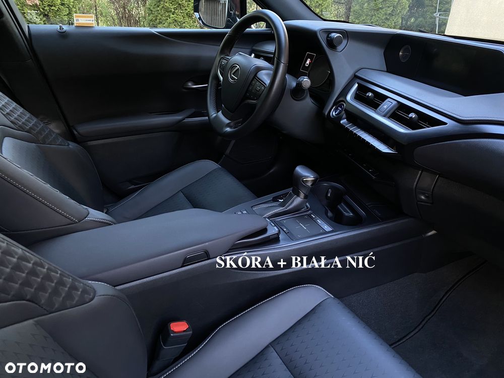 Lexus UX 250h GPF F Impression 2WD - 12