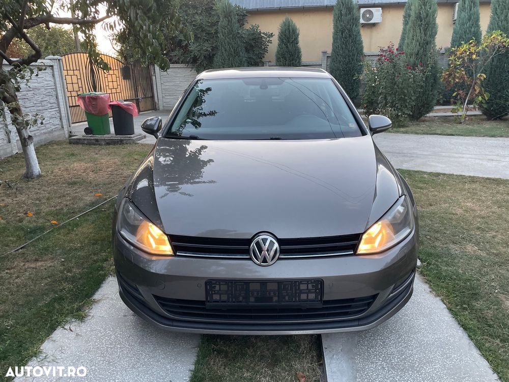 Volkswagen Golf - 30