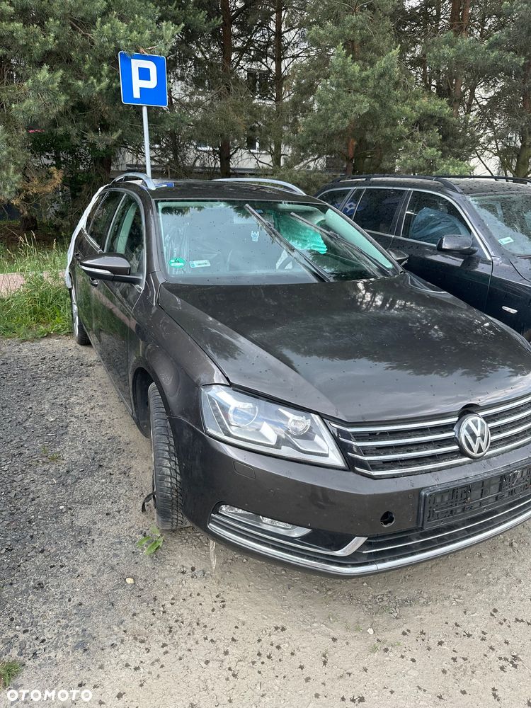 Volkswagen Passat 2.0 TDI Highline DSG - 2