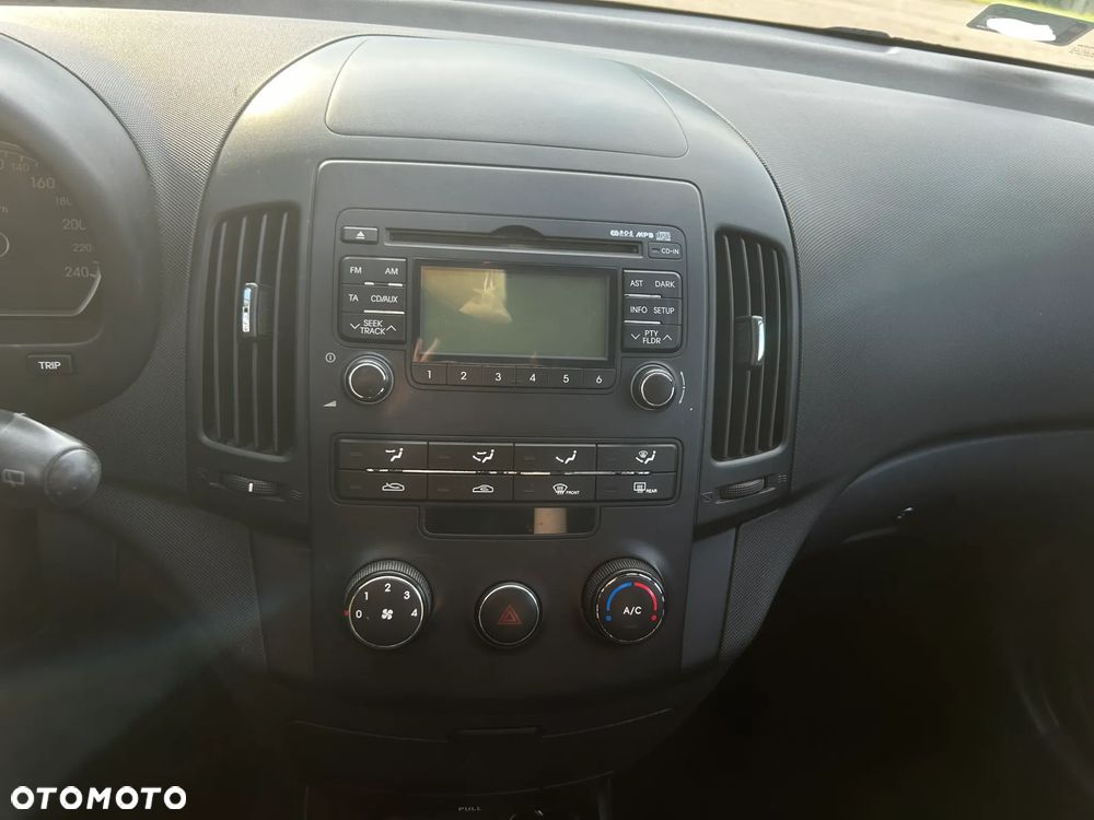 Hyundai i30 1.4 Comfort - 11