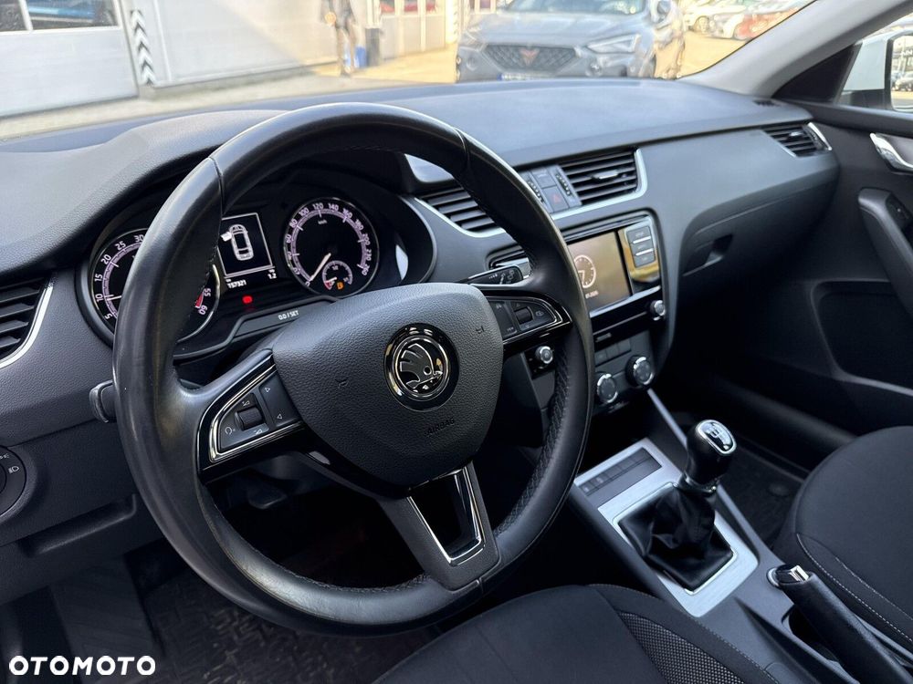 Skoda Octavia 1.6 TDI SCR Ambition - 9