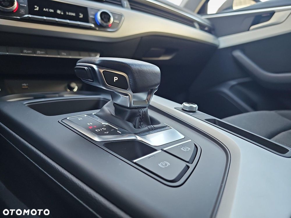 Audi A4 Limousine - 19