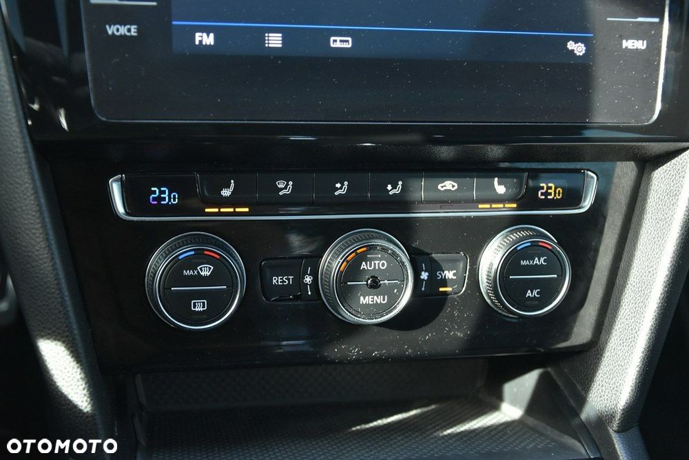 Volkswagen Arteon 2.0 TDI R-Line DSG - 28