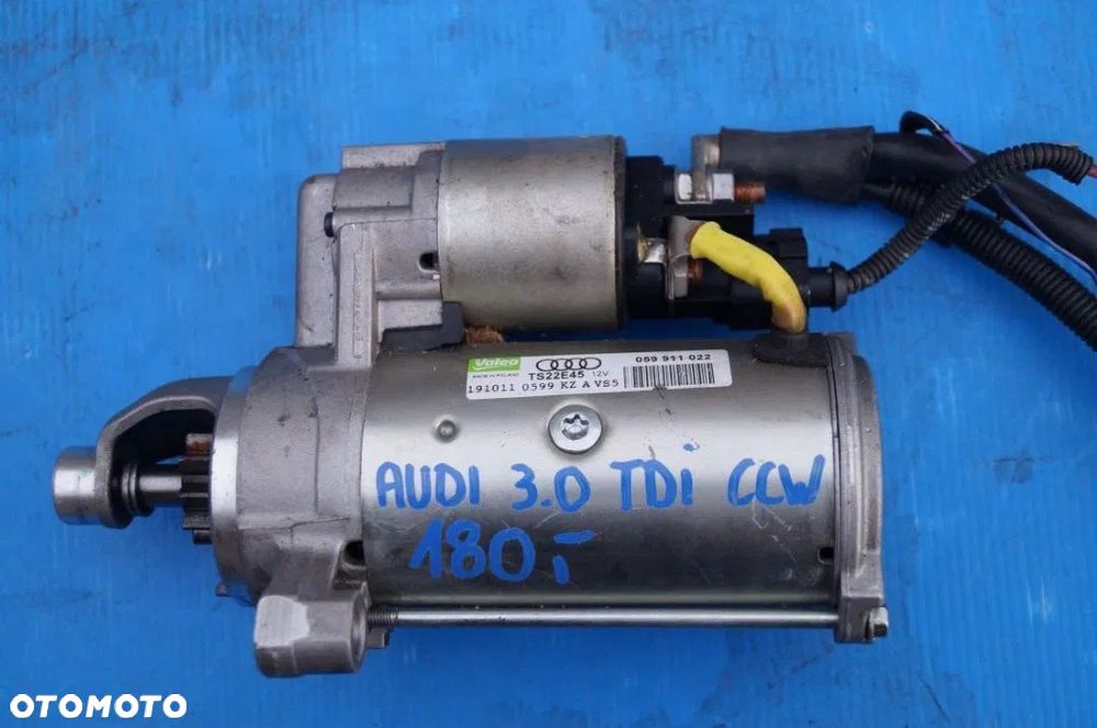 Rozrusznik Audi Q5 3.0 TDi CCW 059911022 - 1