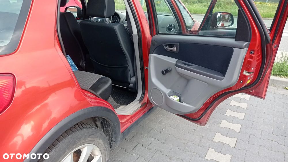 Suzuki SX4 1.6 GLX / Comfort - 10