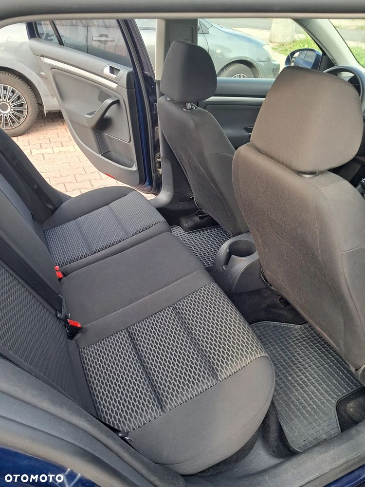 Volkswagen Golf - 19