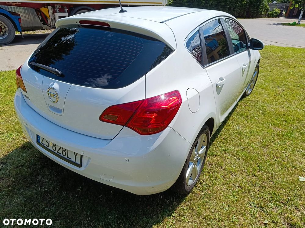 Opel Astra IV 1.6 Enjoy - 8