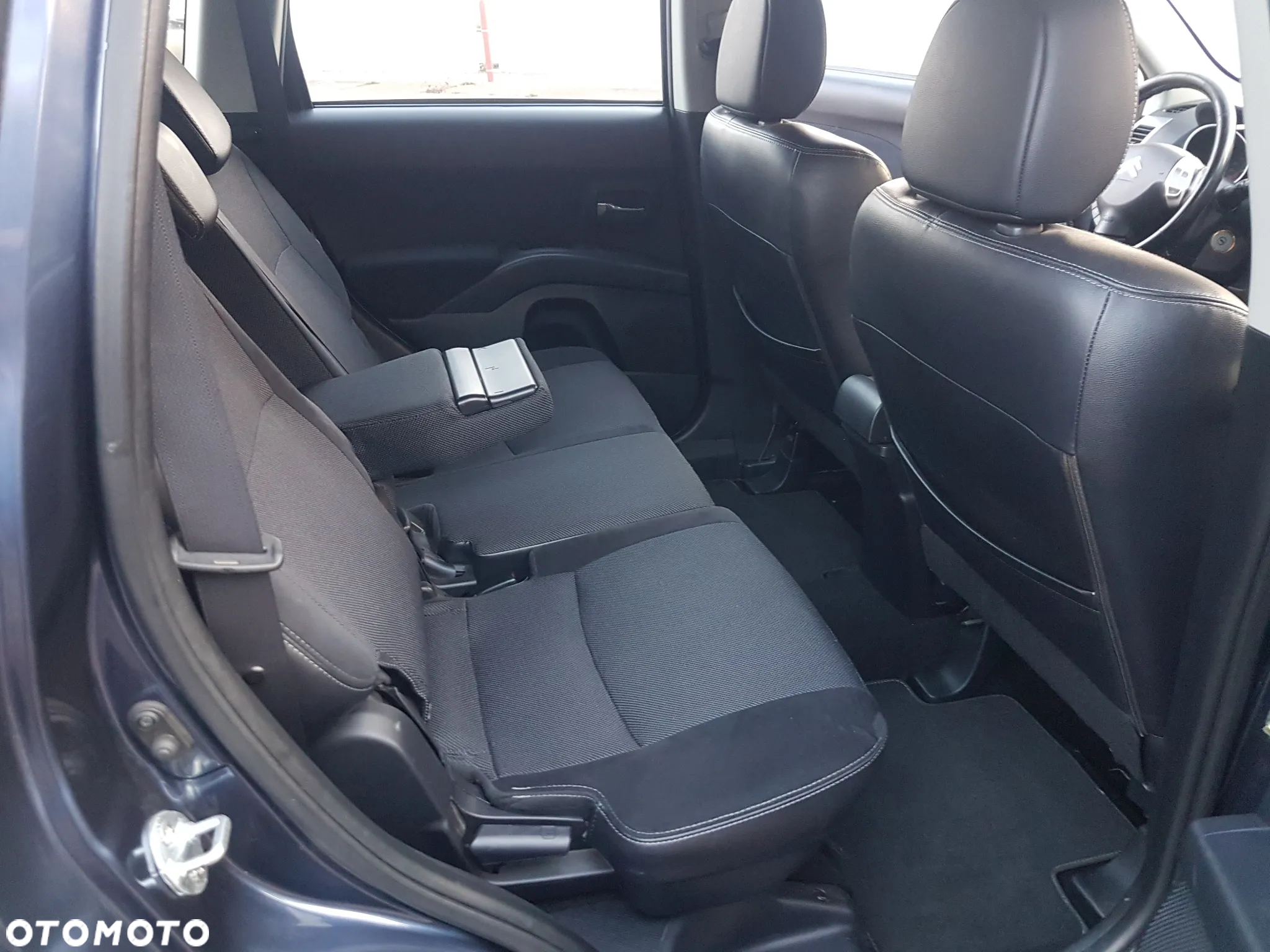 Citroën C-Crosser 2.2 HDi Exclusive - 15