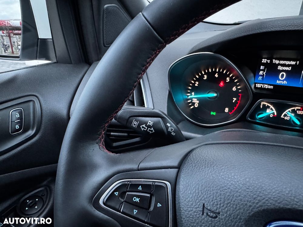 Ford Kuga - 10