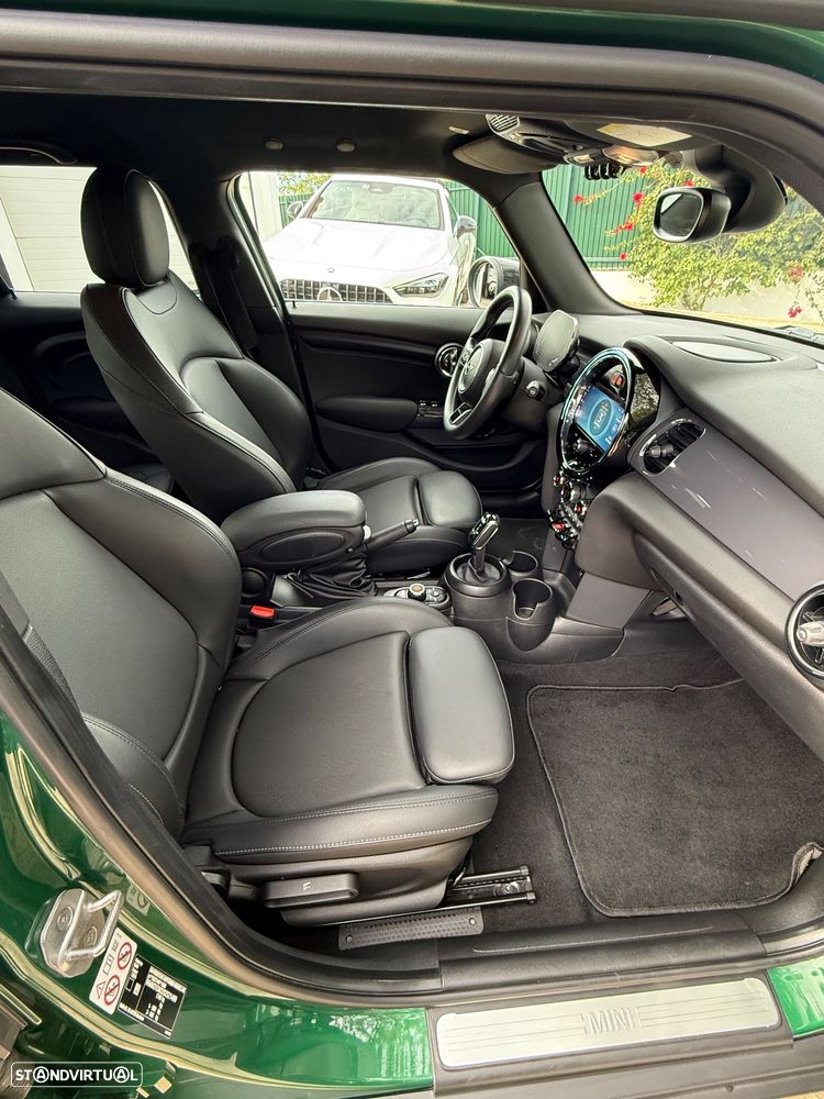 MINI 5 Portas Cooper Auto - 15