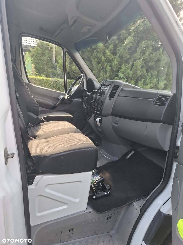 Mercedes-Benz Sprinter 906.211 - 6