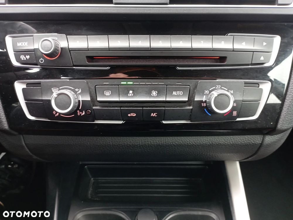 BMW Seria 1 116i - 13