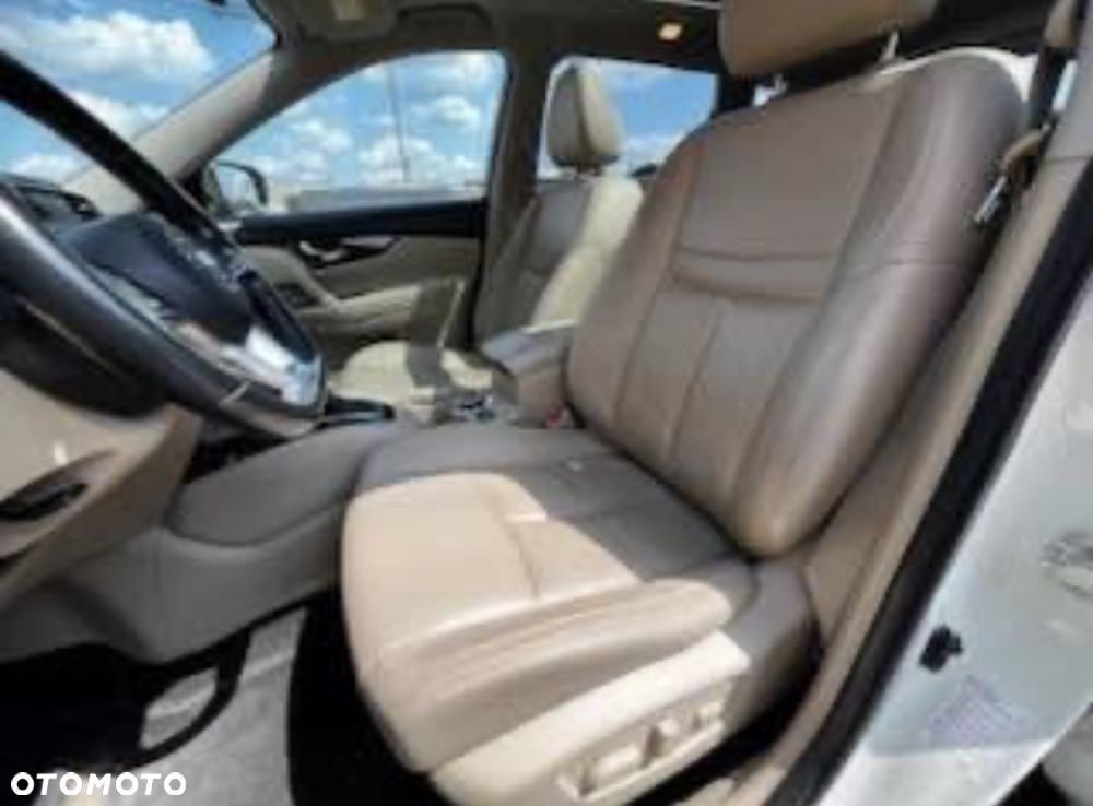 Nissan X-Trail 2.0 dCi Tekna 4WD Xtronic - 10