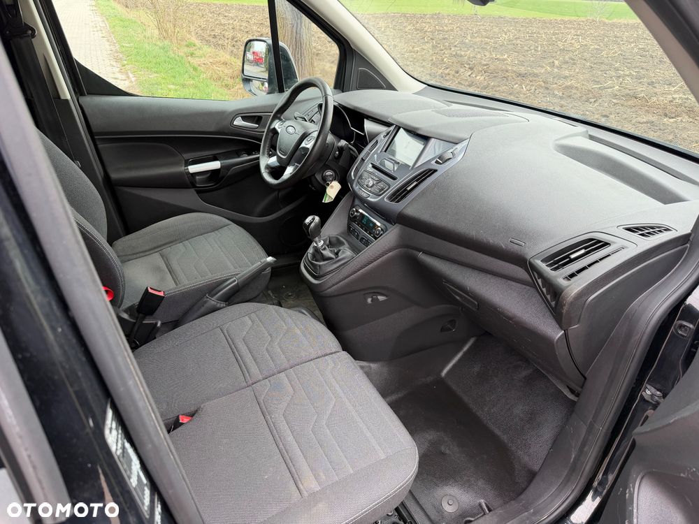 Ford Transit Connect - 13
