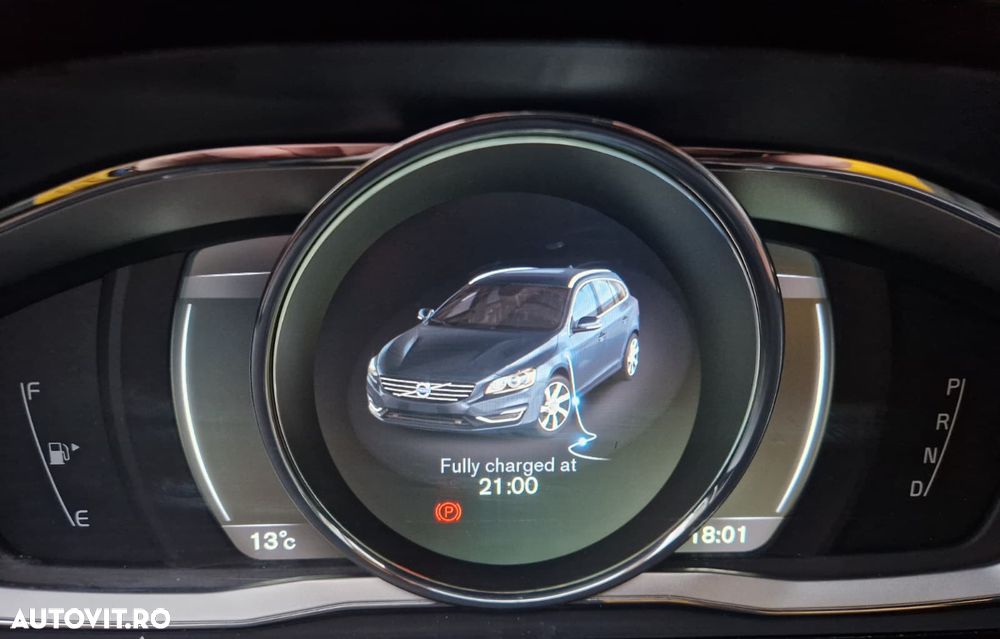 Volvo V60 D6 Plug-In-Hybrid AWD Geartronic Summum - 10
