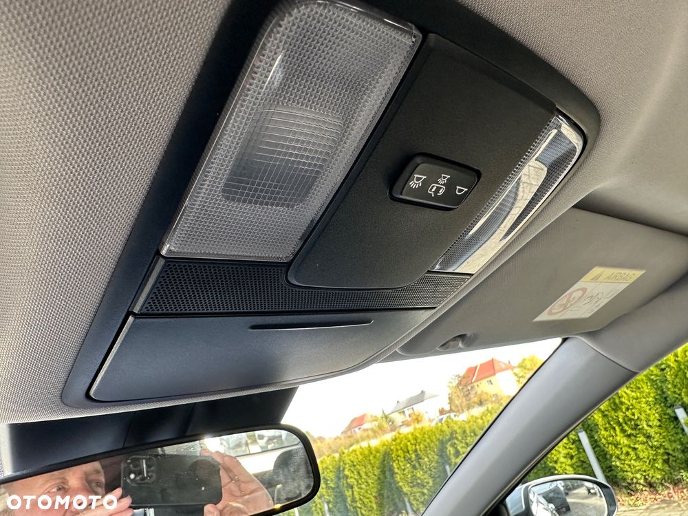 Kia Ceed 1.6 CRDi SCR M - 32